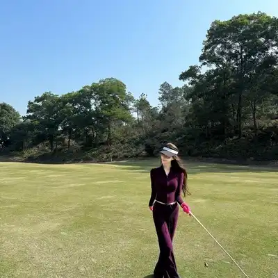 阎博致